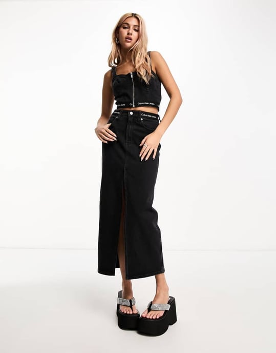Calvin Klein Jeans – Svart bustier-topp med logotypband – endast hos ASOS - Image 4