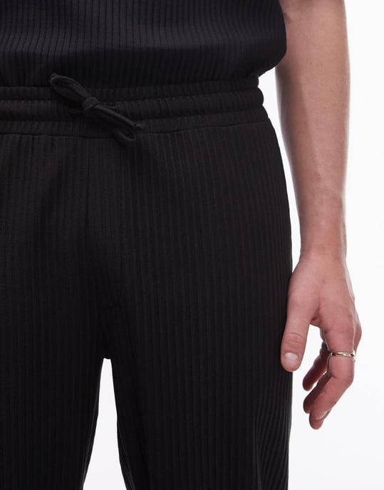 Topman – Svarta avsmalnande plisserade byxor - Image 3