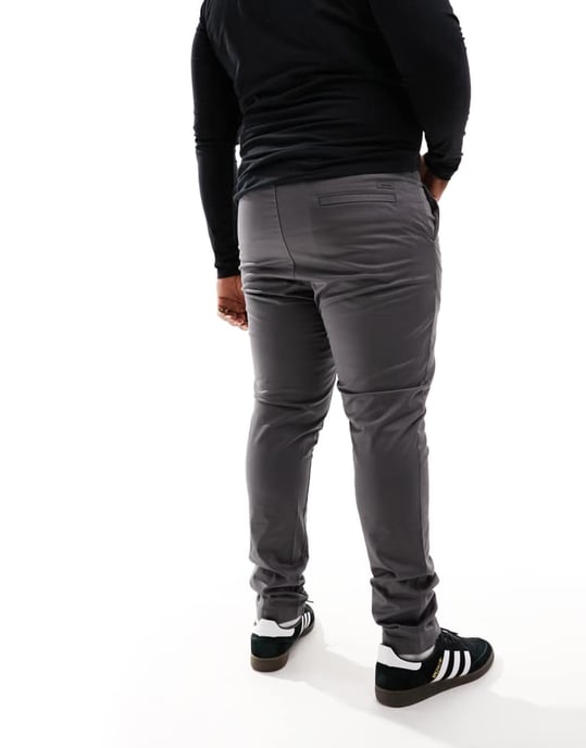 Calvin Klein – Big & Tall – Grå, smala chinos i satin med stretch - Image 2