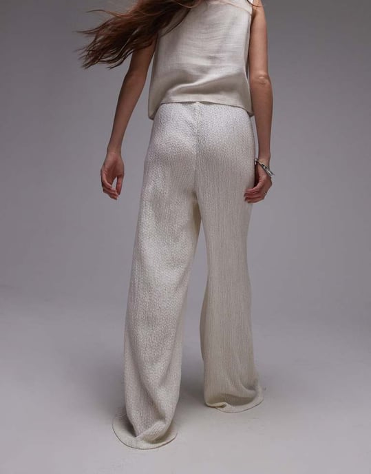 Topshop – Krämfärgade texturerade strandbyxor med vida ben - Image 4