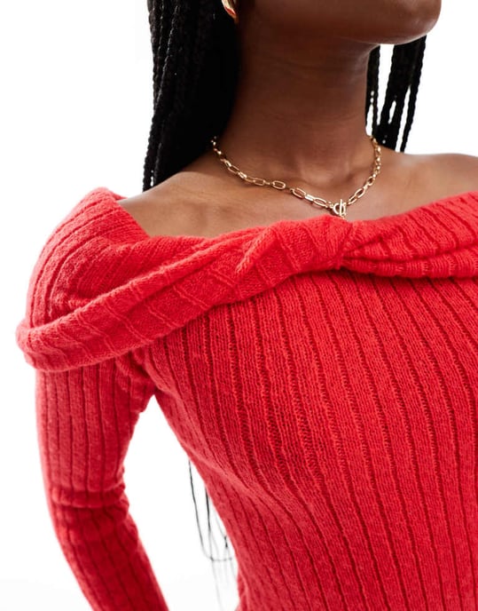 In The Style knitted bardot twist jumper in red - Image 3