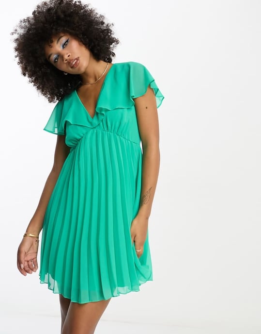ASOS DESIGN – Smaragdgrön miniklänning med utsmyckade ärmar och v-ringning - Image 3