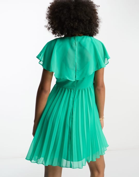 ASOS DESIGN – Smaragdgrön miniklänning med utsmyckade ärmar och v-ringning - Image 4
