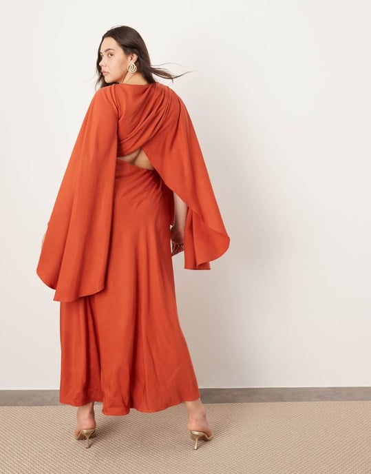 ASOS EDITION Curve – Rostfärgad maxiklänning med utsvängda ärmar och utskärningar - Image 3
