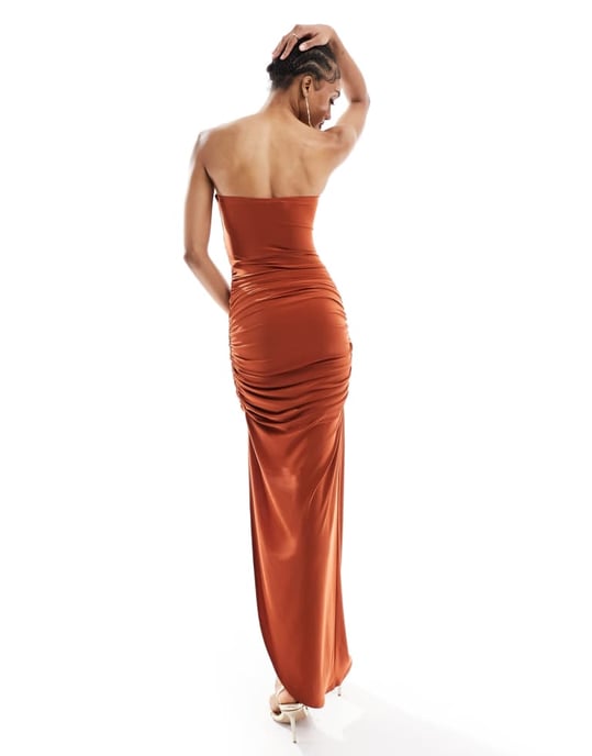 ASOS DESIGN Tall – Rostfärgad bandeau-maxiklänning med vriden passform och draperad kjol - Image 4