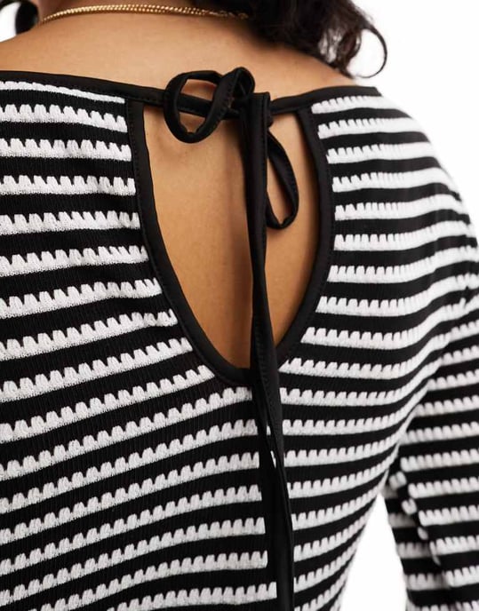 Vero Moda – Virkad maxiklänning i enfärgat mönster - Image 2