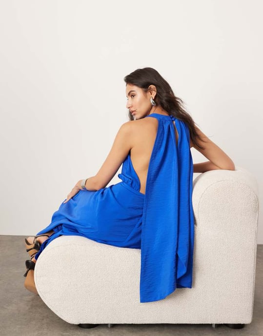 ASOS EDITION – Blå maxiklänning med halterneck och vid kjol - Image 4