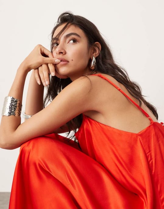 ASOS EDITION – Röd maxiklänning med utsmyckade band och smala axelband - Image 4