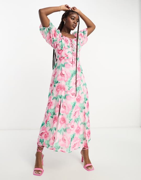 Miss Selfridge – Rosa blommig maxiklänning i chiffong med puffärmar och detaljer baktill - Image 4