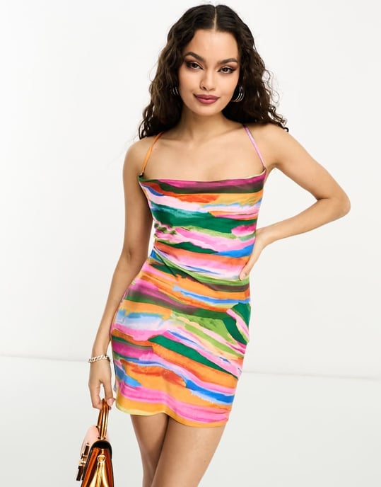 ASOS DESIGN Petite – Randigt mönster i satin med smal passform och snörning baktill - Image 3