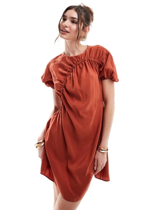 ASOS DESIGN – Rostfärgad miniklänning med puffärm och rynkade detaljer - Image 1