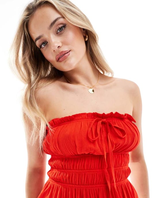 Miss Selfridge – Röd miniklänning i bandeau-modell med ostduk - Image 2