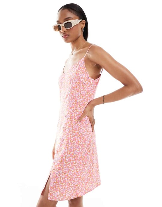 Vero Moda Tall – Rosa blommig miniklänning med slits och smal passform - Image 2