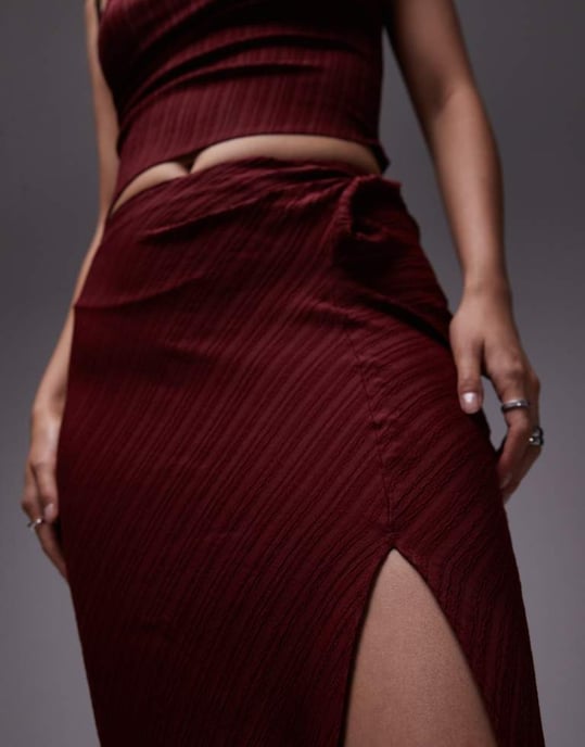 Topshop co-ord twist maxi skirt in burgundy - Image 3