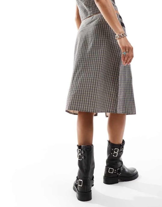 COLLUSION wrap midi skirt co ord in check - Image 4