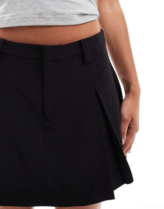 Cotton On suiting pleated 90s mini skirt black - Image 3