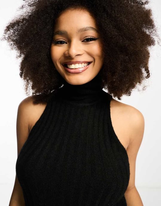 ASOS DESIGN – Svart stickad ärmlös midiklänning med polokrage - Image 3