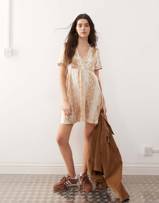 Reclaimed Vintage mini tea dress in floral print - Image 2