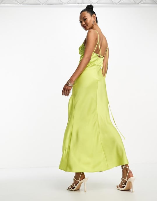 ASOS DESIGN – Limegrön midiklänning i satin med korsettdetalj och urringning - Image 2