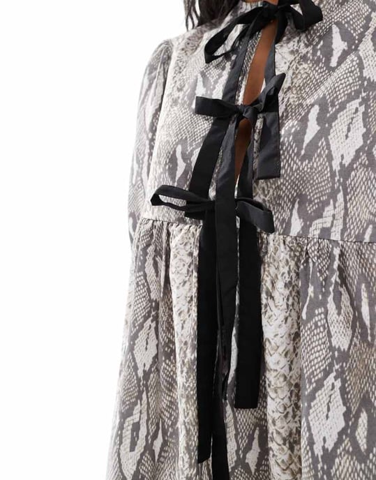 ASOS DESIGN bow tie front mini smock dress in snake print - Image 3