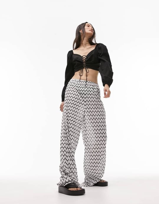 Topshop – Svart topp med långa ärmar och snörning - Image 4