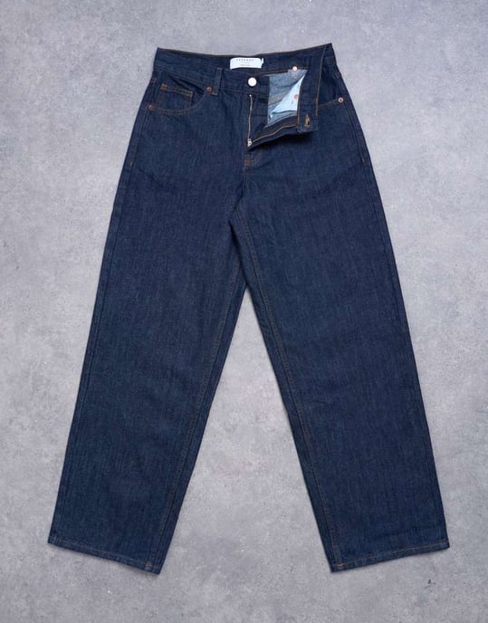 Topshop Cinch low rise relaxed jean in raw indigo - Image 4