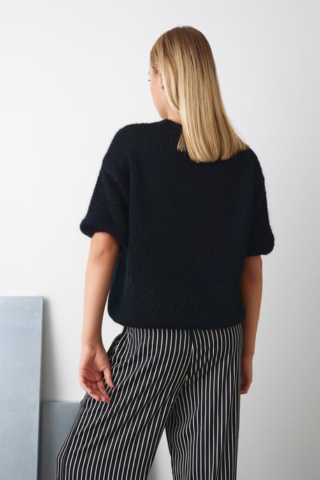 Amour Knit in zwart en gebroken wit - Image 4