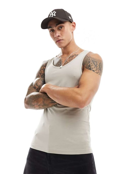 ASOS DESIGN – Essential – Stenfärgad linne med muscle fit-motiv - Image 4