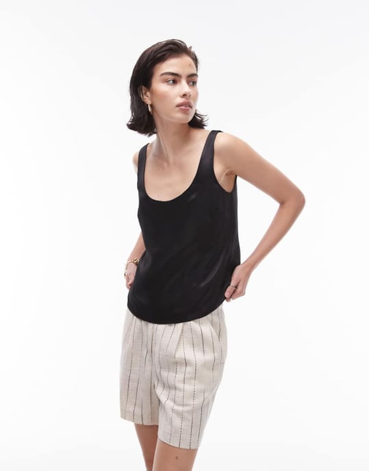 Topshop – Svart linne med rund halsringning - Image 1