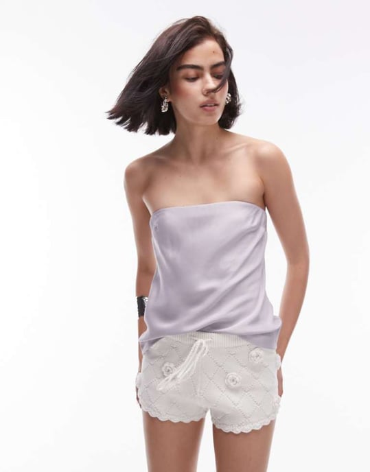 Topshop – Lilafärgad bandeau-klänning i satin med lång axel - Image 1