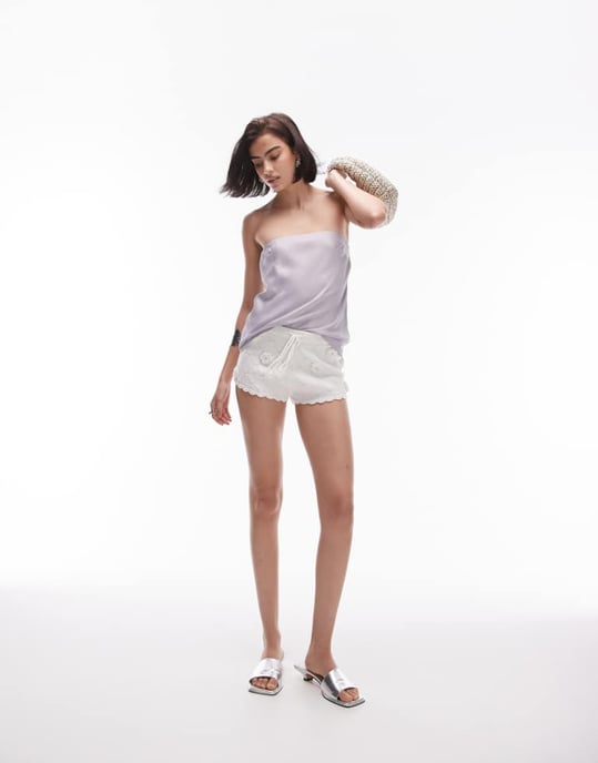 Topshop – Lilafärgad bandeau-klänning i satin med lång axel - Image 2