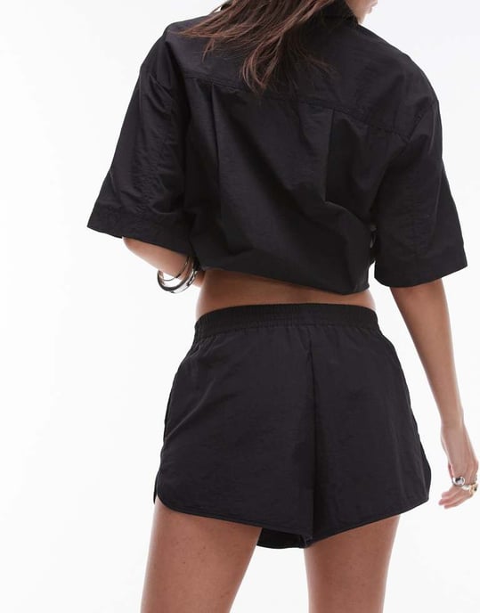 Topshop – Svarta löparshorts i nylon - Image 4