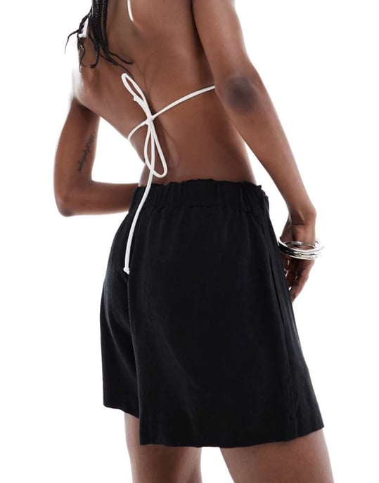 Weekday – Ava – Svarta shorts i linneblandning, del av set - Image 4