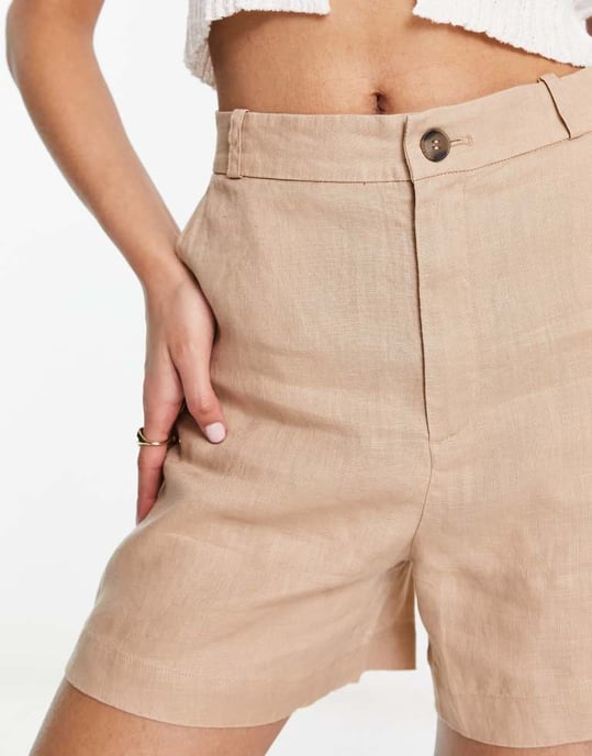 & Other Stories – Beige linneshorts med hög midja - Image 3