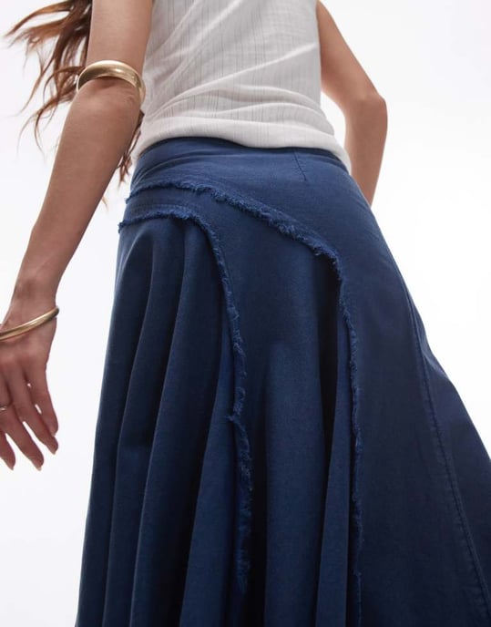 Topshop – Blå, tvättad, råsömmad, asymmetrisk kjol med osammanhängande sömmar - Image 3