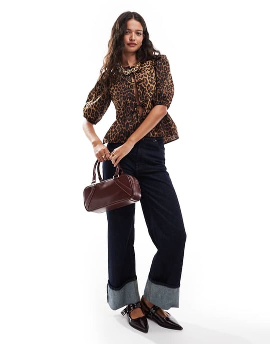 Noisy May tie front top in leo print - Image 2