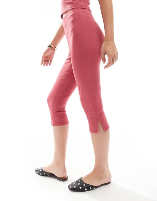 ASOS DESIGN mid rise capri leggings in burgundy - Image 2