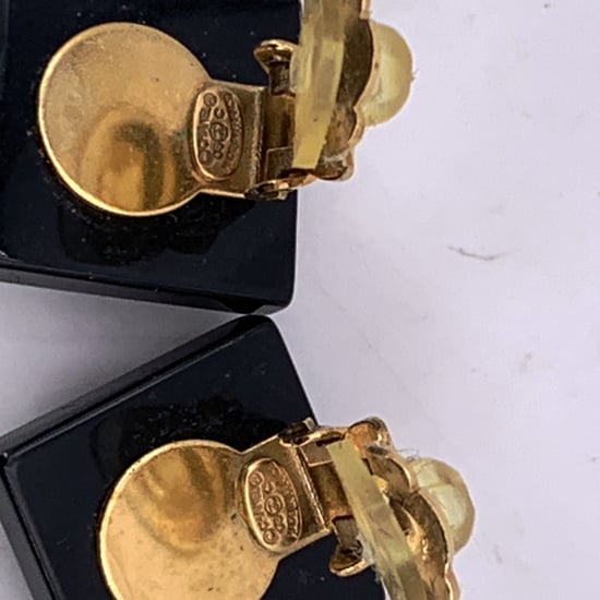 Chanel Plastic Oorbellen CC - Image 6