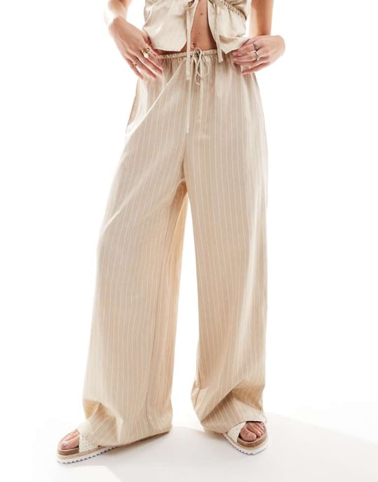 Miss Selfridge poplin relaxed wide leg trouser in beige pinstripe co ord - Image 3