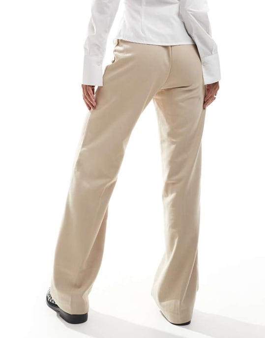 Monki – Beige, raka, skräddade byxor med avslappnad passform - Image 3