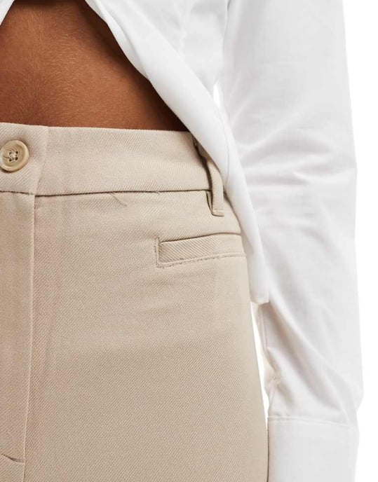 Monki – Beige, raka, skräddade byxor med avslappnad passform - Image 4