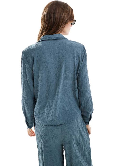 JDY seersucker loose boyfriend shirt co-ord in dark grey - Image 4