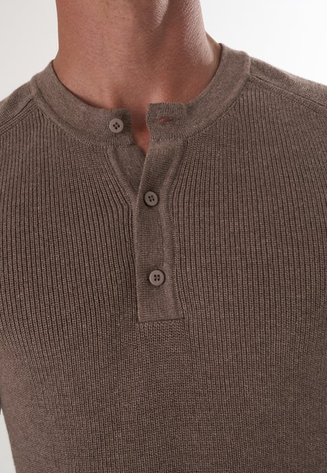 Pullover Crew Neck Buttoned Pullover - Image 3