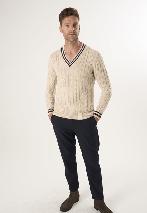 Pullover V-Neck Basic Cable Knit Pullover - Image 2