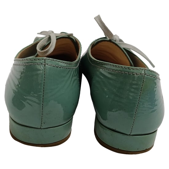Prada Oxfords med snörning i grönt lackskinn - Image 4