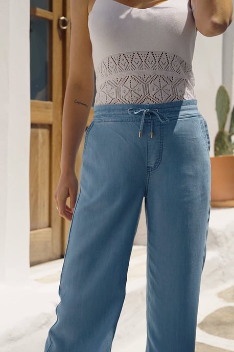 Light Wash Denim Drawstring Wide Leg Trousers With Pocket Detail - Image 5