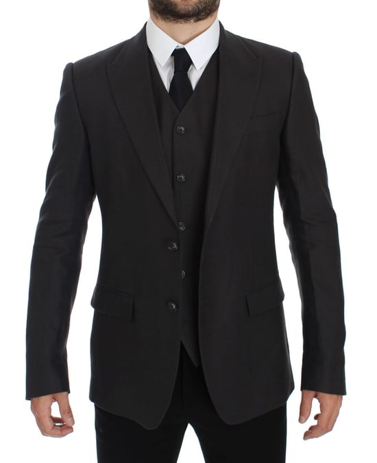 Classic Fit Threepiece Suit - Image 5