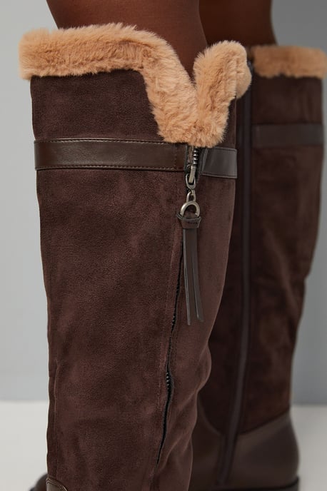 Good For The Sole: Lucia Faux Leather Fur Trim Side Zip Flat Knee Boots - Image 4