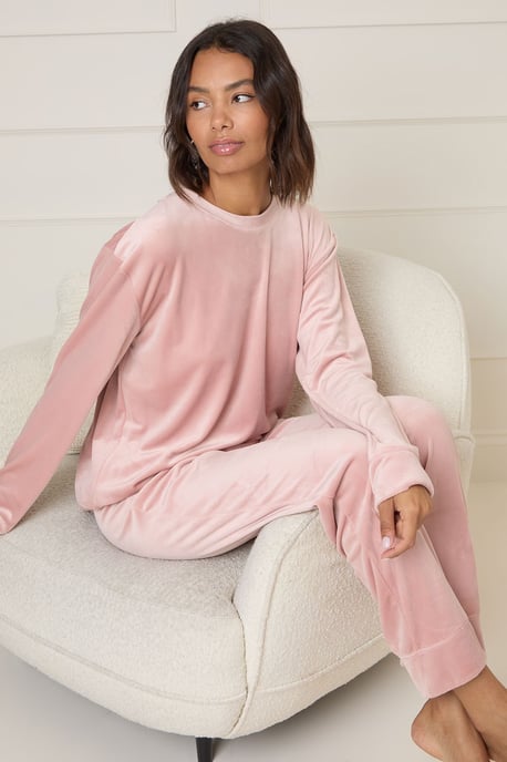 Nightwear Velour Co-Ord - Image 4