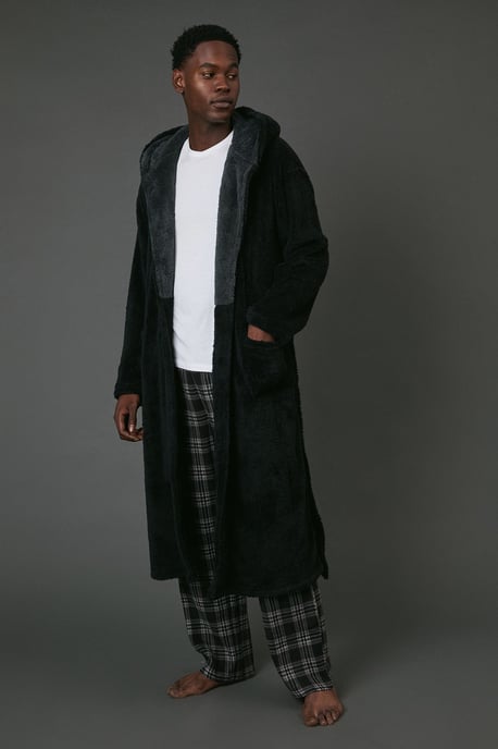 Black Contrast Sherpa Hooded Dressing Gown - Image 4